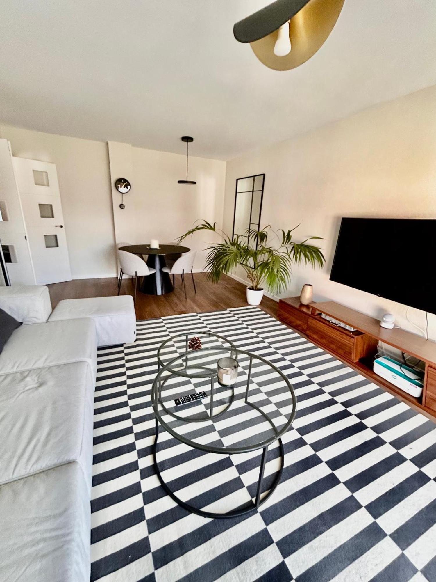 Moderno Apartamento Inteligente Madrid Exterior photo